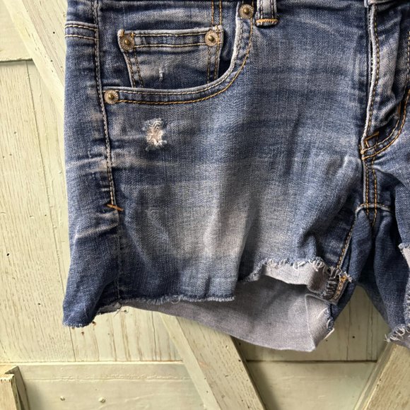 American Eagle Super Stretch Cutoff Shorts Size 6 - Picture 7 of 15
